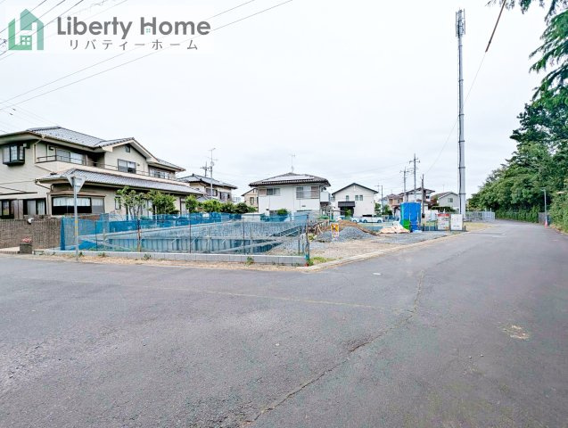 ひたちなか市大成町3期　新築戸建の前面道路含む現地写真