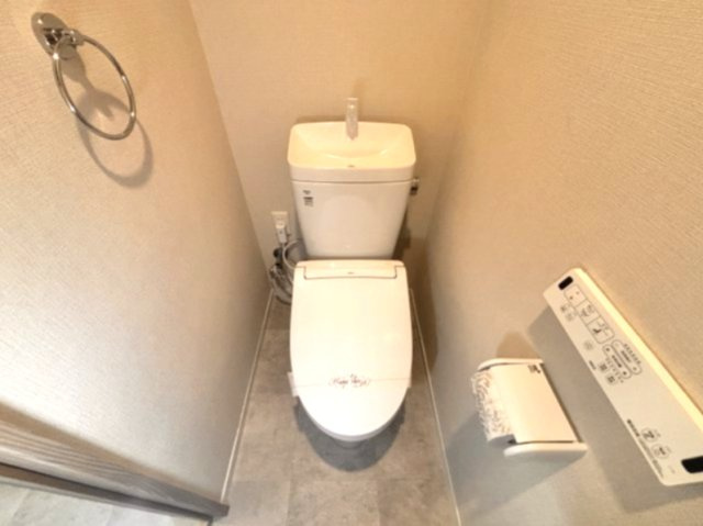 岡本エクセルのトイレ