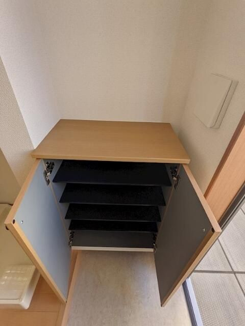 キャメル西川口の玄関