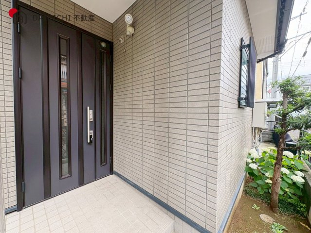 【玄関】 | 加須市東栄2丁目　中古戸建