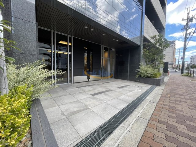 【エントランス】 | メインステージ新大阪