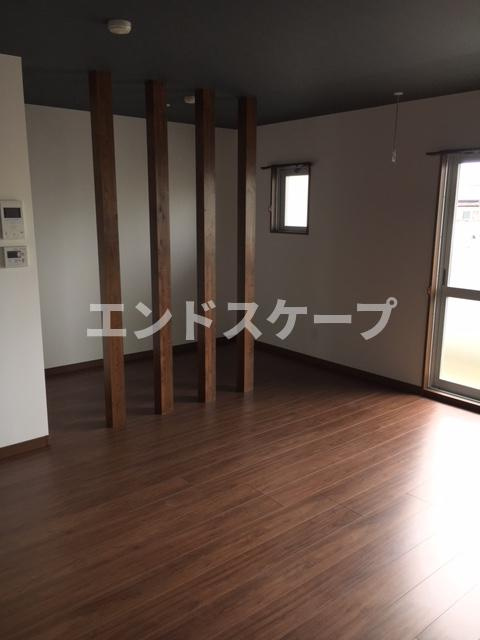 ピエールオリジンの居間・リビング|高崎、前橋、伊勢崎エリアのお部屋探しはエンドスケープまで！お客様の理想お聞かせ下さい♪