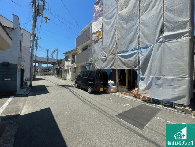 尼崎市梶ケ島　第2期　新築一戸建ての前面道路含む現地写真|周辺は落ち着いた街並みの住宅地！子育てがしやすい住環境です！まだ未完成ですが、現地でしかわからない事もございます。是非一度ご覧ください。