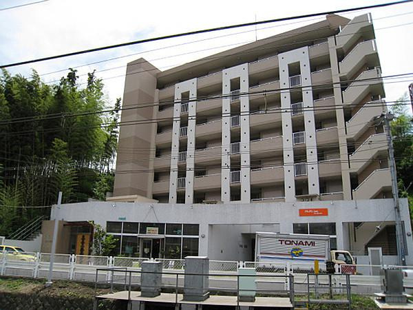 川崎市多摩区西生田４丁目の賃貸マンションの外観