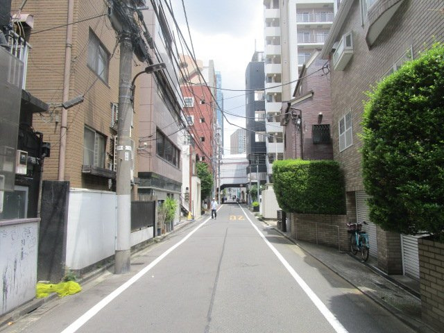 港区西麻布１丁目のビル