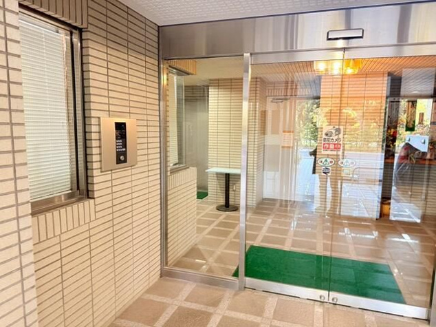 【エントランス】 | フラットワセダ