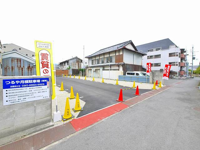 つるや月極駐車場1の外観