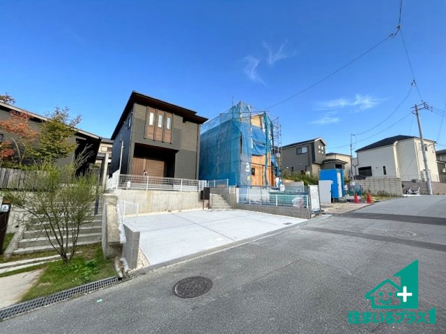 ●31(土)1(日)3(祝)現地説明会　奈良市鳥見町　限定1邸の外観|安心の10年保証！外観を美しく保ち、雨水で汚れを落とします！気になることがありましたら、お気軽にお問い合わせください！
