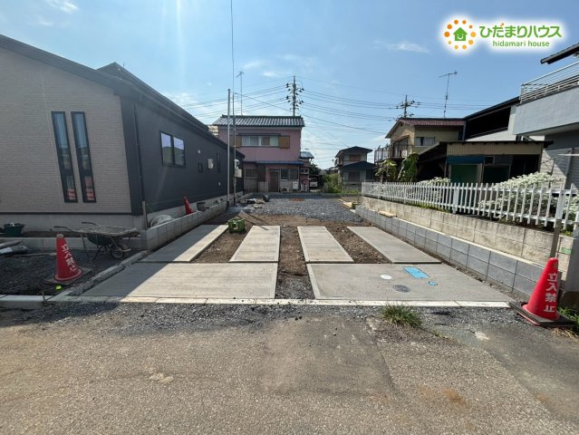 深谷市天神町　新築一戸建て　グラファーレ　01の駐車場