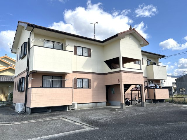 プレベールBの外観