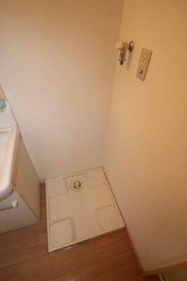 【設備】 | サンバロン | ※同建物ほかのお部屋の写真です。