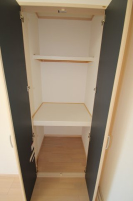 【収納】 | サンバロン | ※同建物ほかのお部屋の写真です。