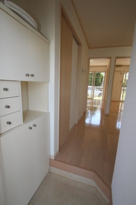 【玄関】 | サンバロン | ※同建物ほかのお部屋の写真です。