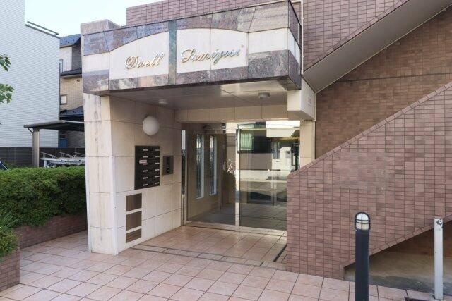 ドエル住吉のエントランス