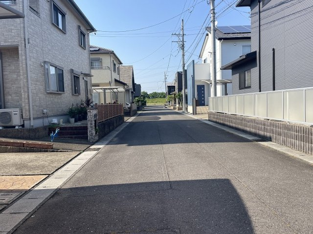 各務原市川島松倉町の前面道路含む現地写真