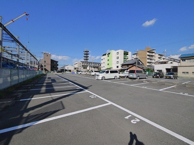 大安寺モータープールの駐車場