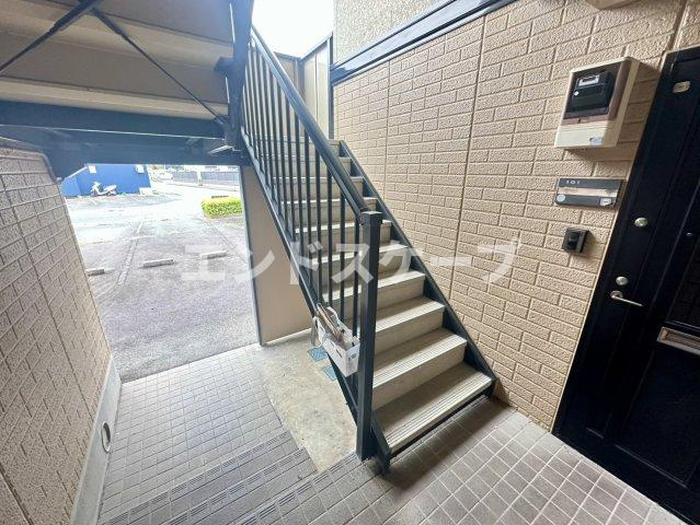 ハイツ・ヴィオラのエントランス|高崎、前橋のお部屋探しはエンドスケープまで！お客様の理想お聞かせ下さい♪