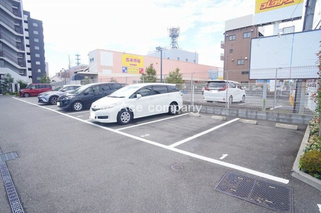 【駐車場】の画像