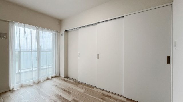 ルネ　ファンタグラーレ府中是政の洋室|スタンダードな洋室です