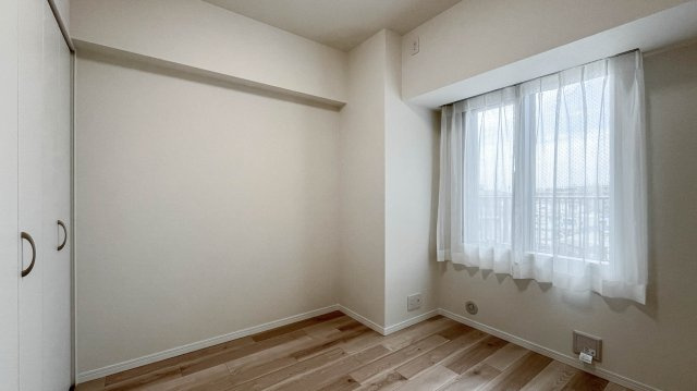 ルネ　ファンタグラーレ府中是政の洋室|使い勝手のいい洋室です