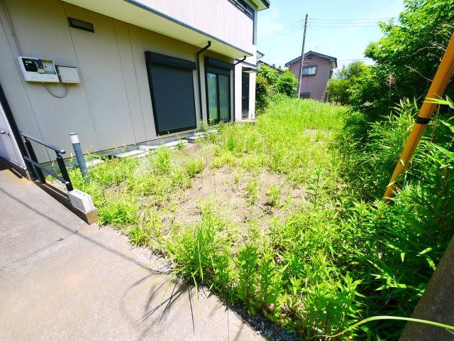 茂原市法目　中古戸建の庭