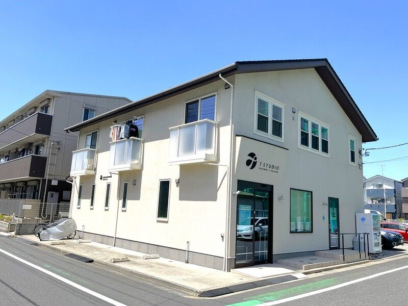 ラピス新宿A棟の外観