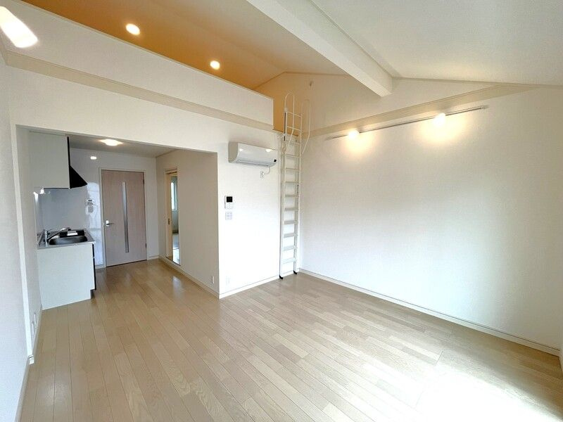 ラピス新宿A棟の洋室