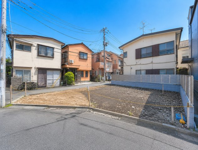 【前面道路含む現地写真】 | 堀ノ内　新築戸建て＿東南角地×公園近く×緑豊か、癒しとゆとりの暮らし | 現地（2026年4月）撮影 東側から撮影、角地の為、解放感あります