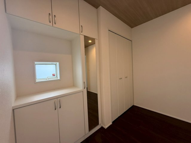 ★★南城市玉城親慶原-2号棟（全2棟）の玄関|シンプルで使いやすい玄関です