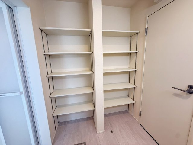 ★★南城市玉城親慶原-2号棟（全2棟）の収納|専用の収納スペースです