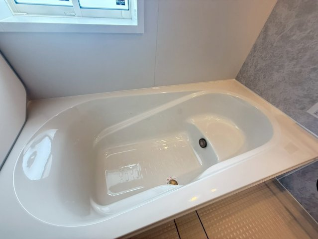 ★★南城市玉城親慶原-2号棟（全2棟）の浴室|ゆったり過ごせるお風呂です