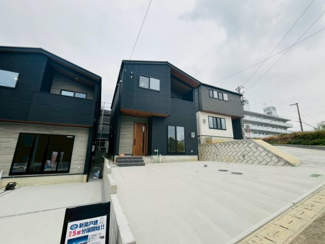 ♪沖縄市登川-4号棟（全5邸）の外観