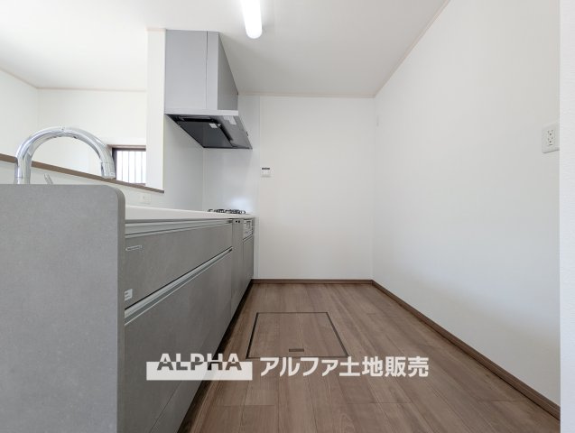 東京都小平市大沼町5丁目のキッチン|【Daily Comfort】
◆毎日を整える空間◆使いやすさに配慮されたキッチンは、料理をする時間まで楽しく感じられる場所。暮らしのリズムに自然と馴染み、心地よい日常を演出します。