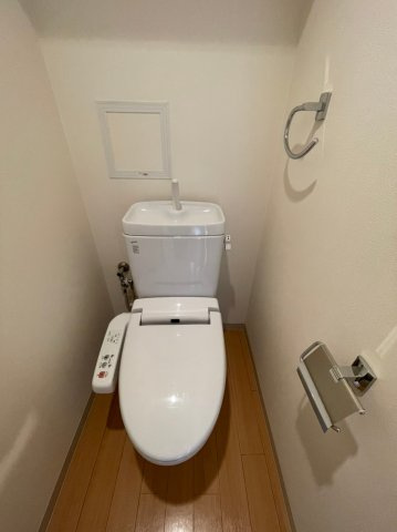 ピアッツァレント今井町のトイレ|温水洗浄便座付き