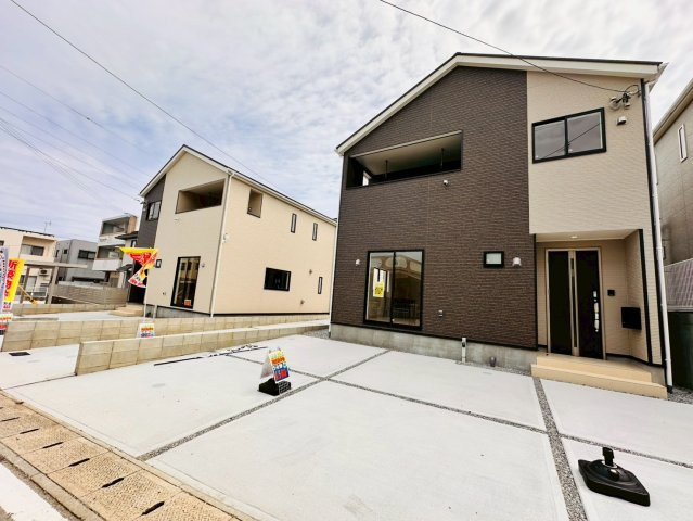 ♥♥宜野湾市上原第1-5号棟（全7棟）の駐車場|車をお持ちの方に嬉しい駐車場付きの物件です