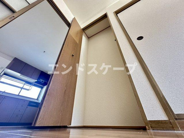 アルエート中居Ａ棟の収納|高崎、前橋のお部屋探しはエンドスケープまで！お客様の理想お聞かせ下さい♪