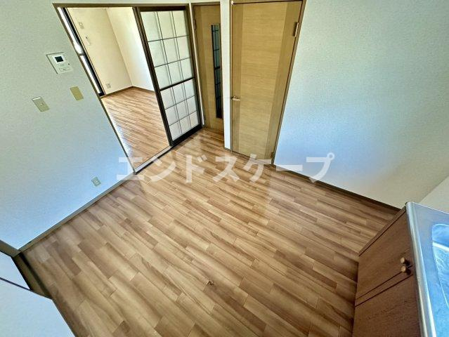 アルエート中居Ａ棟の居間・リビング|高崎、前橋のお部屋探しはエンドスケープまで！お客様の理想お聞かせ下さい♪