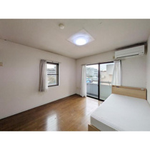 写真は同物件別部屋