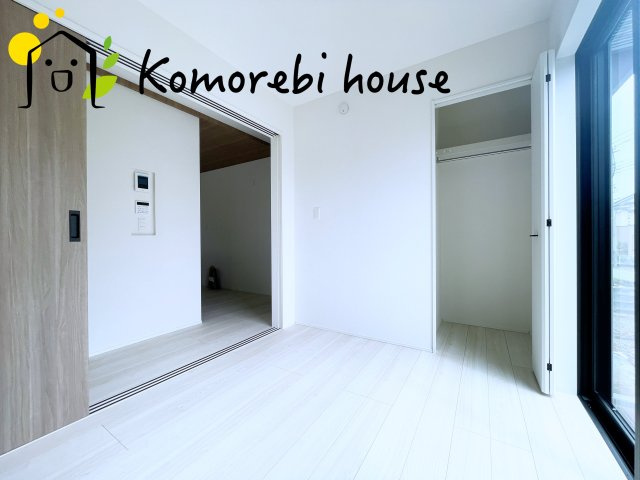 桶川市上日出谷南　6期　新築一戸建て　グラファーレ　01の洋室|26.9.7