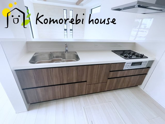 桶川市上日出谷南　6期　新築一戸建て　グラファーレ　01のキッチン|26.9.7