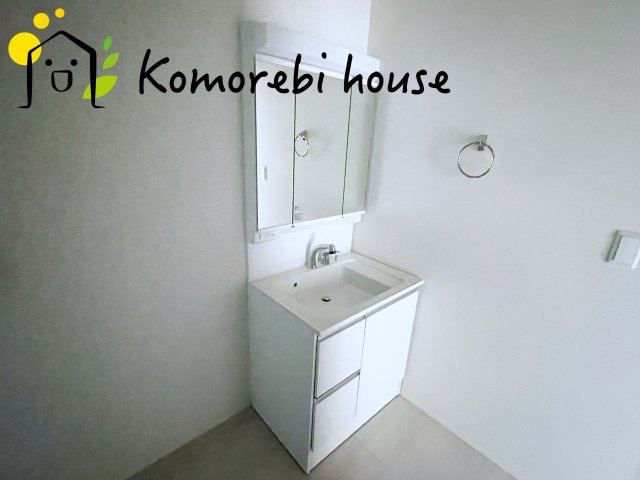 桶川市上日出谷南　6期　新築一戸建て　グラファーレ　01の独立洗面台|26.9.7