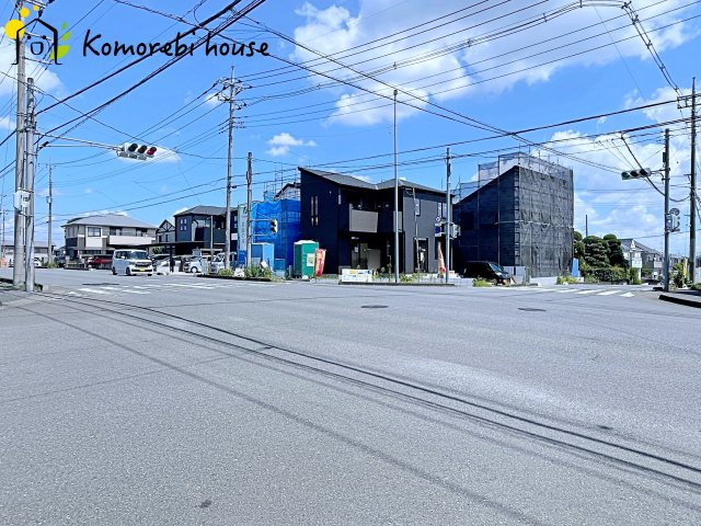 桶川市上日出谷南　6期　新築一戸建て　グラファーレ　01の前面道路含む現地写真|8/8撮影