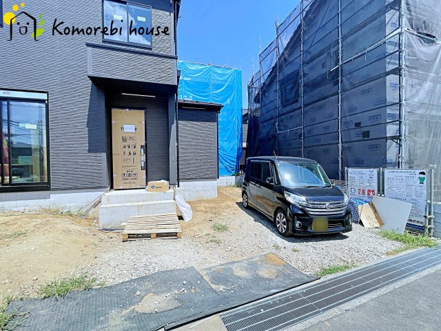 桶川市上日出谷南　6期　新築一戸建て　グラファーレ　01の駐車場|8/8撮影