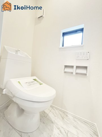 神戸市垂水区桃山台2丁目　新築戸建のトイレ|【ホームページに現地動画掲載中】●年中無休：当日予約可●各階は節水タイプのウォッシュレット付お手洗い