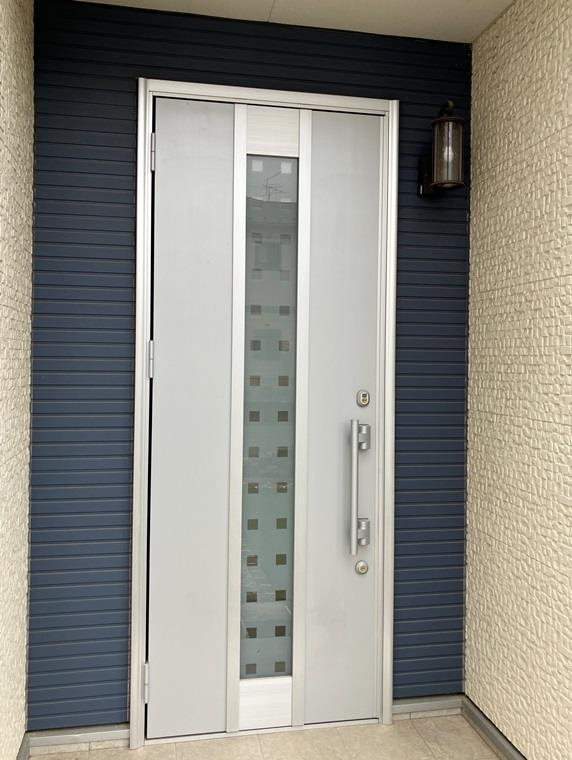 柏崎戸建のエントランス