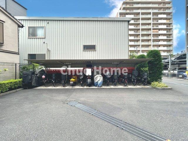 クレヴィア住吉の駐車場|【バイク置場】最新の空き状況や費用などの詳細は担当スタッフまでお問い合わせください。