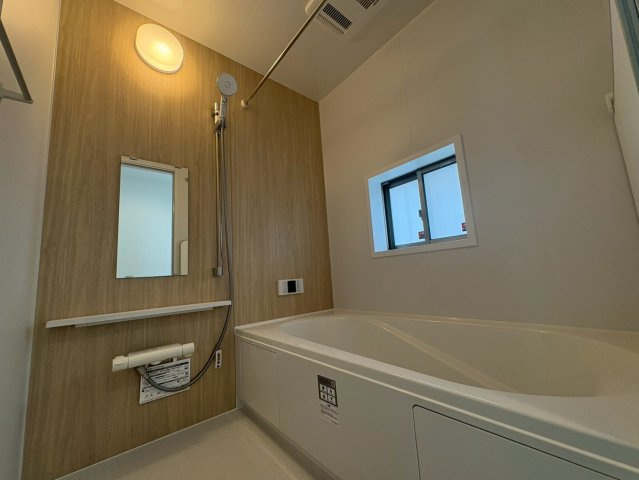 ＋＋八重瀬町安里－C号棟（全３棟）の浴室|日々の疲れを癒すお風呂付です