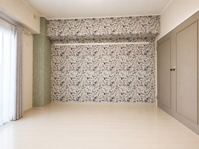 ライオンズマンション味酒町の洋室|約5.5帖の南西洋室です。
※AI加工しています。