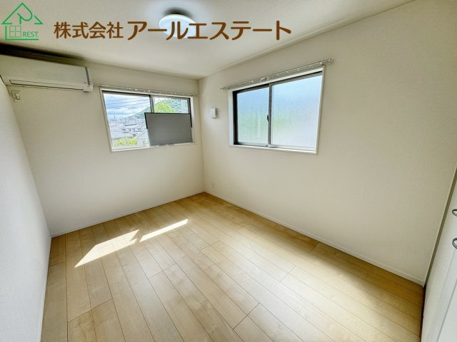 姫路市書写　　中古戸建の洋室