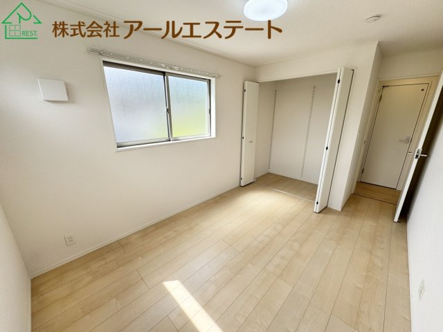 姫路市書写　　中古戸建の洋室